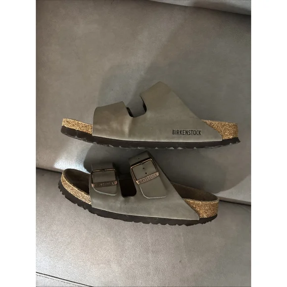 GUC WOMEN’S BIRKENSTOCK ARIZONA SANDALS SIZE 38 EU GRAY/GREEN - Picture 5 of 10